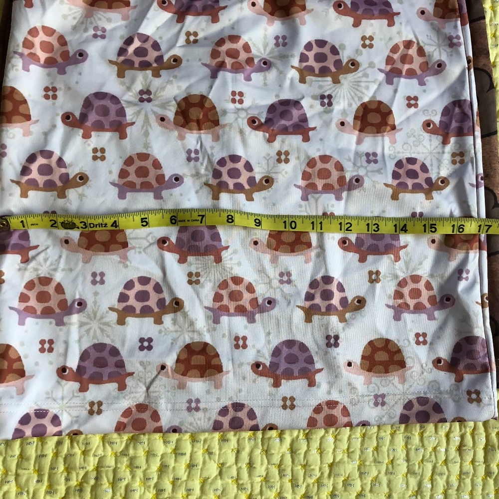 Set of two fun printed bodycon scuba skirts - Picture 6 of 8